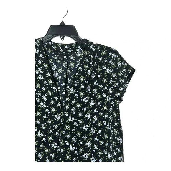 1540. HALOGEN SHORT CAP SLEEVE FLORAL PATTERN TOP 100% POLYESTER BLACK/WHITE - Picture 3 of 10